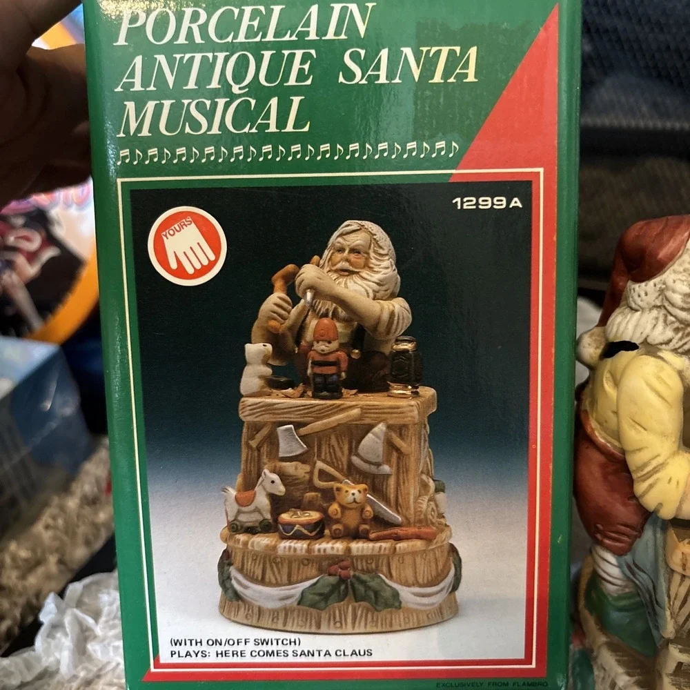 1986 Vintage The Christmas Collection Santa's Workshop 